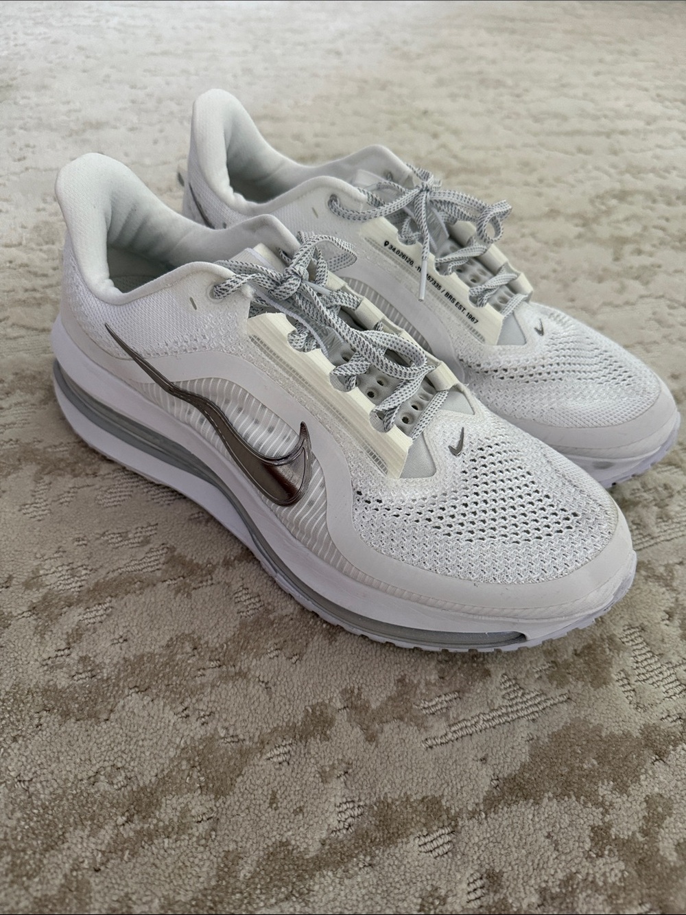 Nike Air Pegasus M11 like new!